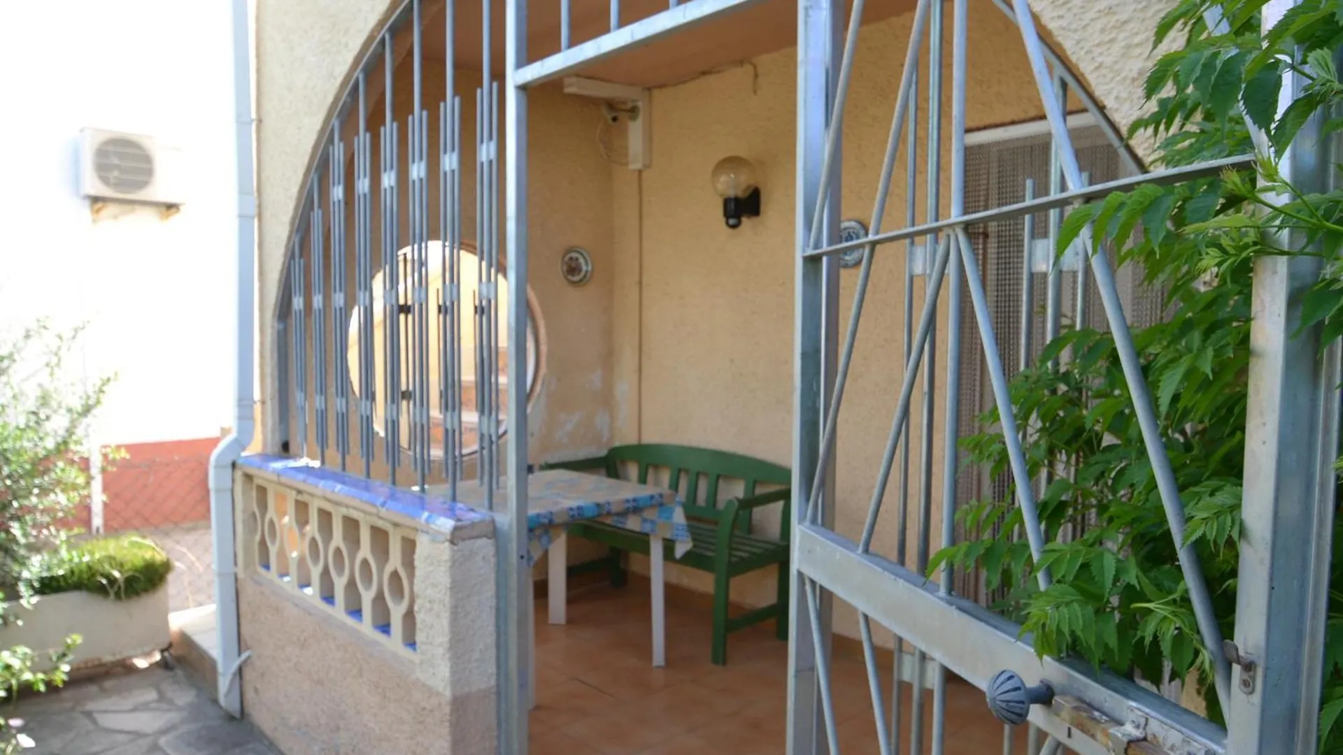 Casa Viva Para 8 Personas Riumar
